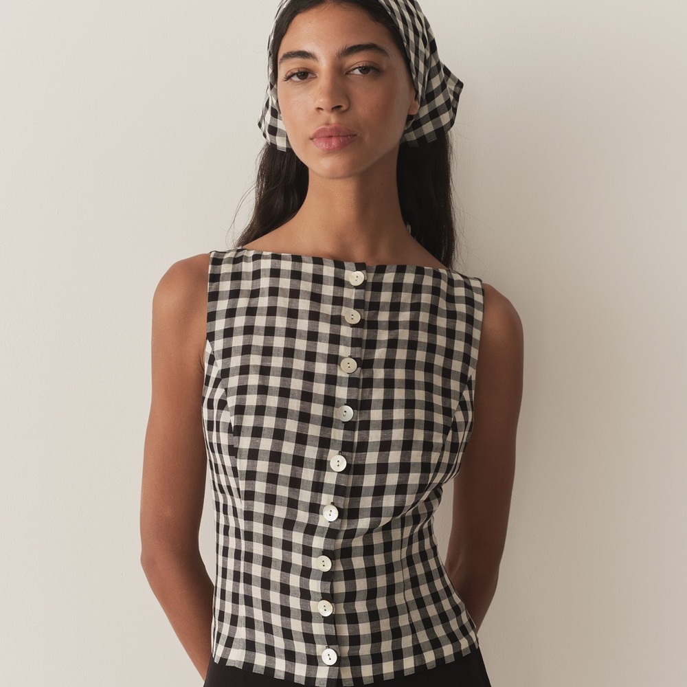 Doen Black and White Gingham Button-Front Sleeveless Top